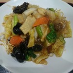 福龍飯店 - 半量五目あんかけ焼きそば(690円)