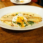 オー・ペシェ・グルマン - ホワイトアスパラガスのソテー1,200円+税