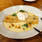 オー・ペシェ・グルマン - ホワイトアスパラガスのソテー1,200円+税