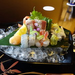 つる幸 - フグ入りお造り