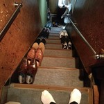 Tori Shou - 【2017.3.18(土)】階段にある靴