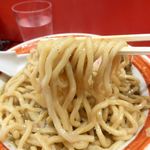 ラーメン タロー 五反田の陣 - ラーメン700円（野菜マシマシ、アブラ、削り節）