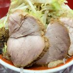 ラーメン タロー 五反田の陣 - ラーメン700円（野菜マシマシ、アブラ、削り節）