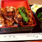 焼き鳥重（にぐマシ、ご飯大盛り） 1,100円