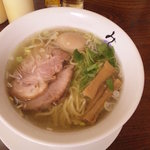 麺処 みどり - 味玉らーめん（太麺）　750円