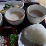 姫のそば ゆかり庵 - 残念なピンボケ～ツルツル塩むすび