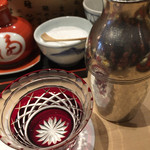 てんぷら 深町 - 桃のしずくから猪口は赤に