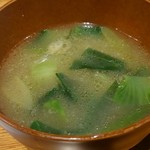 炭火串焼 初代バッジョ - 鶏ガラスープ(青ネギとチンゲン菜入り)