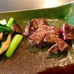 シャカ　ジェーワイ - 国産牛ヒレ肉のステーキ【料理】