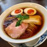 らぁ麺 紫陽花 - 醤油らぁ麺 味玉