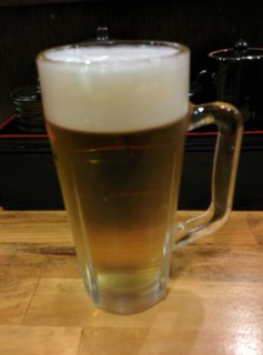 駅西ホルモン - 生ビール中¥490