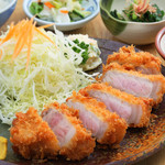 Tonkatsu Katsutei - ロースかつ定食