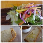 ITARO - ＊上：野菜サラダ。 ＊下：自家製フォッカチャには「胡桃」が入っていました。