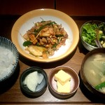 kawara CAFE＆DINING - 日替わり定食：880円