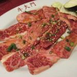 牛大門 - 【上カルビ　１２００円】