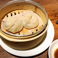 蔭山樓 表参道店 - 小籠包