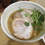 ラーメンガッツン - こってりラーメン(並) 680円