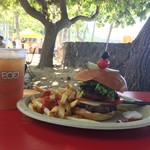 Waikiki Beachside Bistro  - 安いしおいしいし景色は最高　 　 