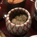 まき村 - 浅蜊と蕗の薹のマリネ これは苦味があるため最後に召し上がってくださいと