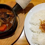 アジョワン - チキンカレー