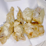 四季料理 海山 - 天ぷら、左ホタルイカ    右鶏肉の新生姜添え   右下
      里芋の天婦羅