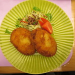 味処 大丸 - 手作りコロッケ 540円
