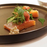 ル・タン・ペルデュ - 絹姫サーモンと春野菜