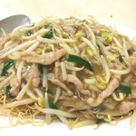 Mei Sum Chinese Dim Sum - 大盛り焼きそば