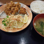 Machikadoya - 若鶏唐揚げ定食670円（税込）