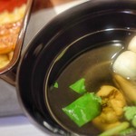 入谷鬼子母神門前のだや - 「いりや御膳」には，肝吸いと香の物などがついてきます。