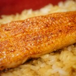 入谷鬼子母神門前のだや - きょうすいの鰻重ですよ。 お店のヒトに，シェアしたいと伝えたら，最初から分けてもって来てもらいました。