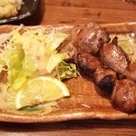 Izakaya Biggu - 豚上タン串