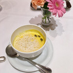 フレンチレストラン フルーヴ - かぼちゃのスープ