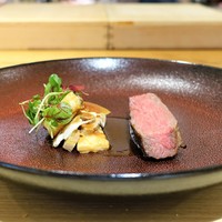 山地陽介 - 鹿児島県産黒毛和牛ヒウチのロースト、大阪泉州産マルアナゴ