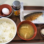 すき家 - 塩さばたまごかけごはん朝食 ３９０円(2017年3月20日撮影)