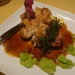 骨付き鶏のグリルそら豆添え１，４８０円