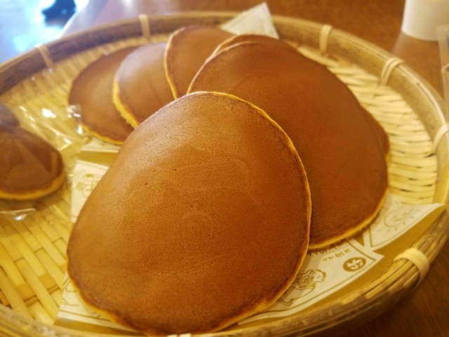 絶品 焼きたてどら焼きの皮 By Natsu1022 元祖千成もなか 巣鴨店 ガンソセンナリモナカ 巣鴨 和菓子 食べログ