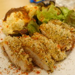 YAICHIRO - 鶏モモ肉のニンニクパンコ焼き