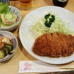 とんかつ燕楽 - 