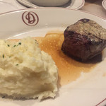 Daniel's Broiler - 料理写真: