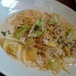 イタリア食堂amico - 春キャベツとツナの麹味噌クリームソース