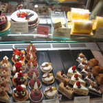 パティスリー タダシ ヤナギ 八雲店 - 