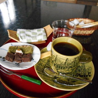 普段着きものカフェ サダ子さん_0