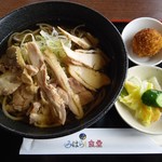 みはらし食堂 - 冷たい肉そば700円＋コロッケ70円