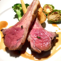 ヌガ - 仔羊背肉のロースト