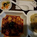 Daming Chinese Fire Pot Restaurant - 麻婆豆腐とチャーハンのセット