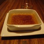 CICADA - ピスタチオのクリームブリュレ