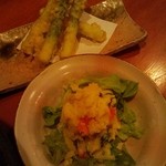 魚 しんのすけ - アスパラ天と貝柱のポテサラ。