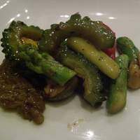 チャイニーズ 芹菜 - ☆お肉の炒め物はゴーヤ付きです☆