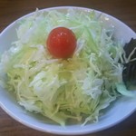 王子ムルギー - カレーにセットのサラダ